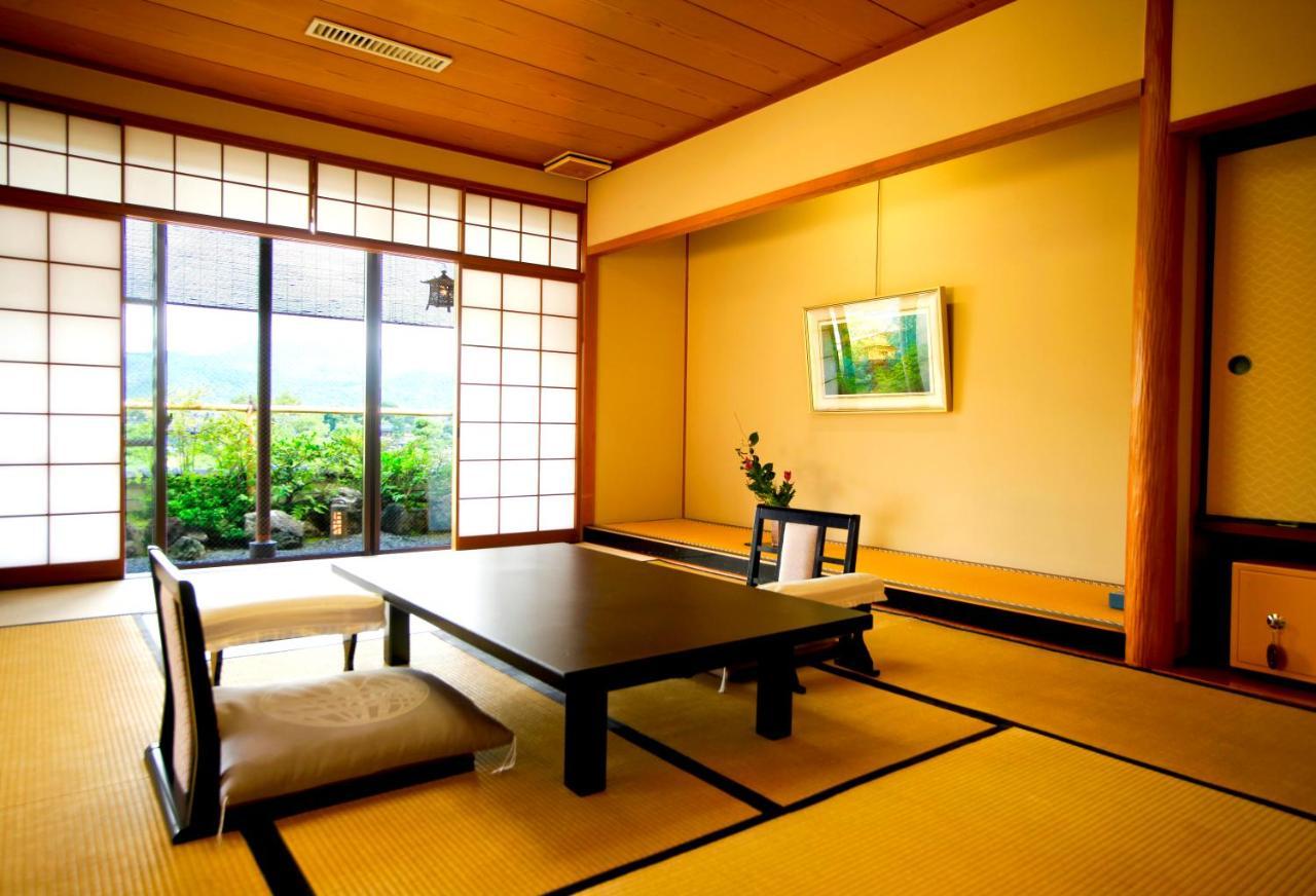 Kyoto Arashiyama Onsen Ryokan Togetsutei ภายนอก รูปภาพ