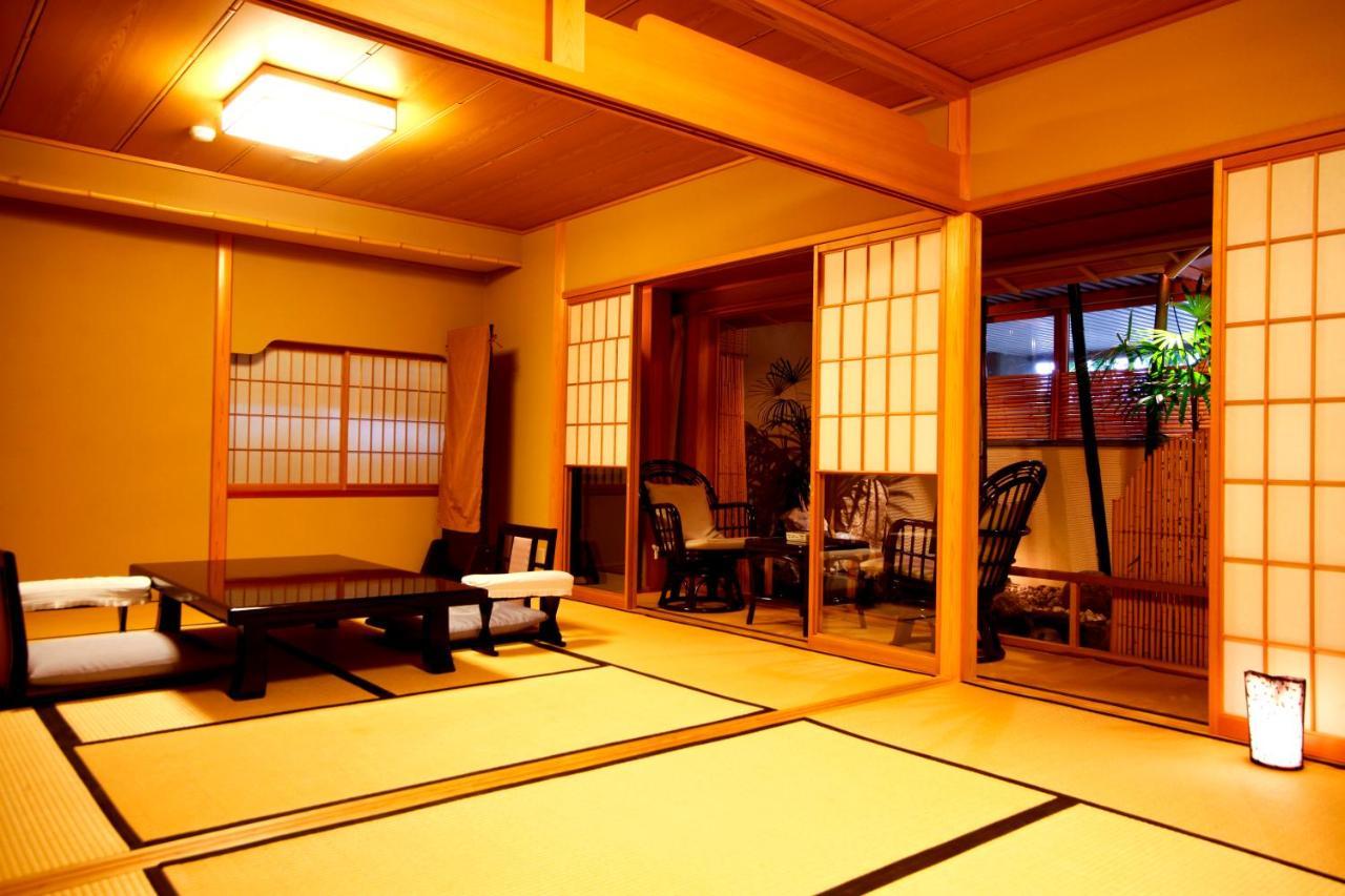 Kyoto Arashiyama Onsen Ryokan Togetsutei ภายนอก รูปภาพ