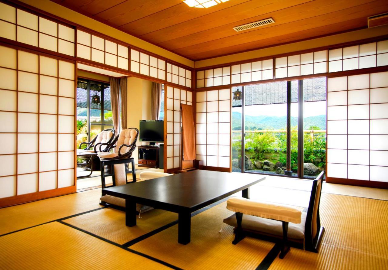 Kyoto Arashiyama Onsen Ryokan Togetsutei ภายนอก รูปภาพ